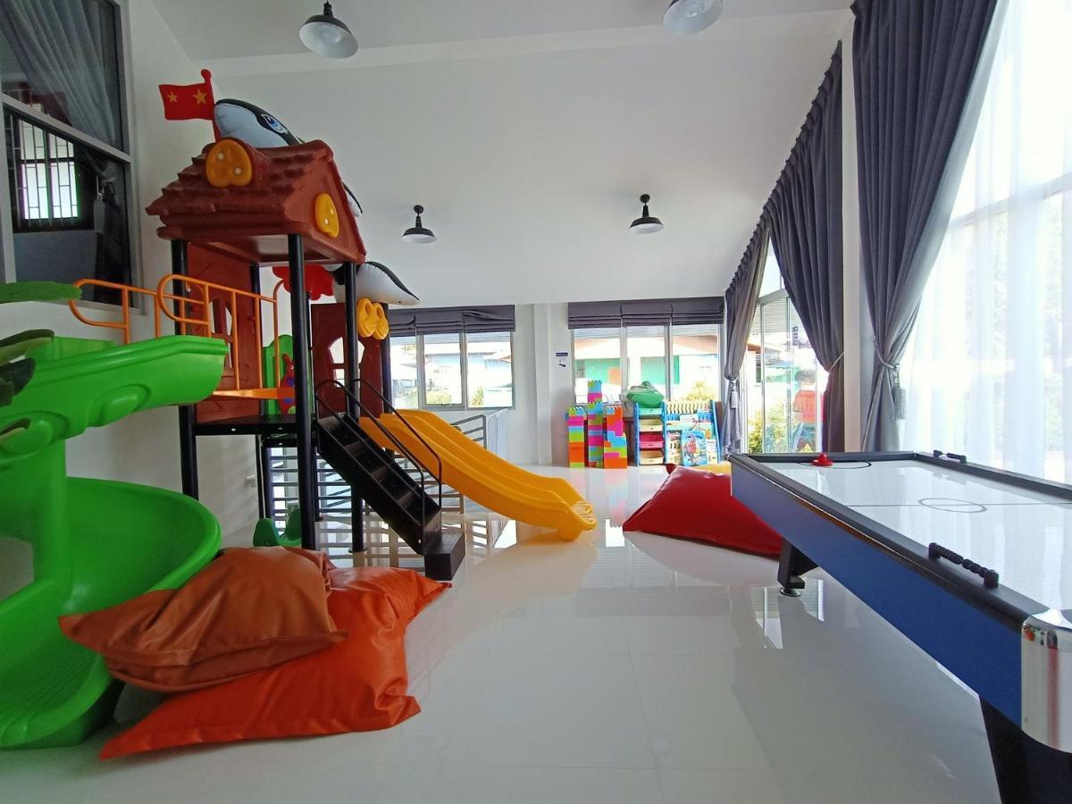 Pool Villa 3 Bedroom 10 Persons 5-Min To Tiger Zoo - Njoy Pool Villa Si Racha Bagian luar foto